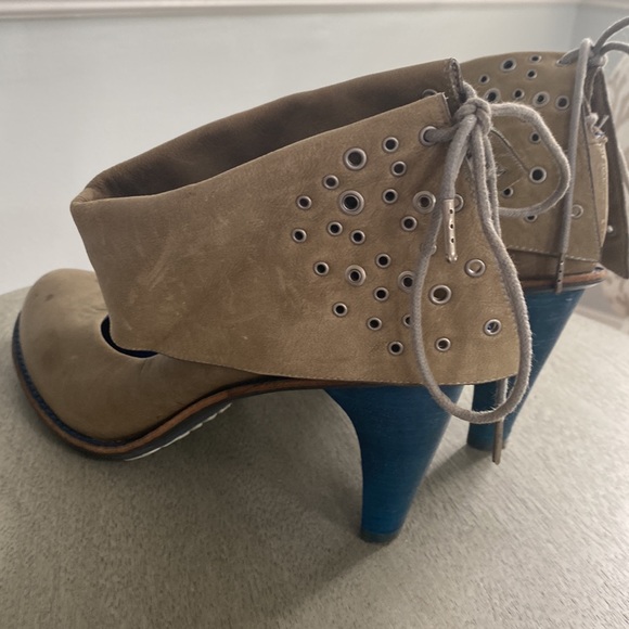 TSUBO heels - Picture 7 of 10